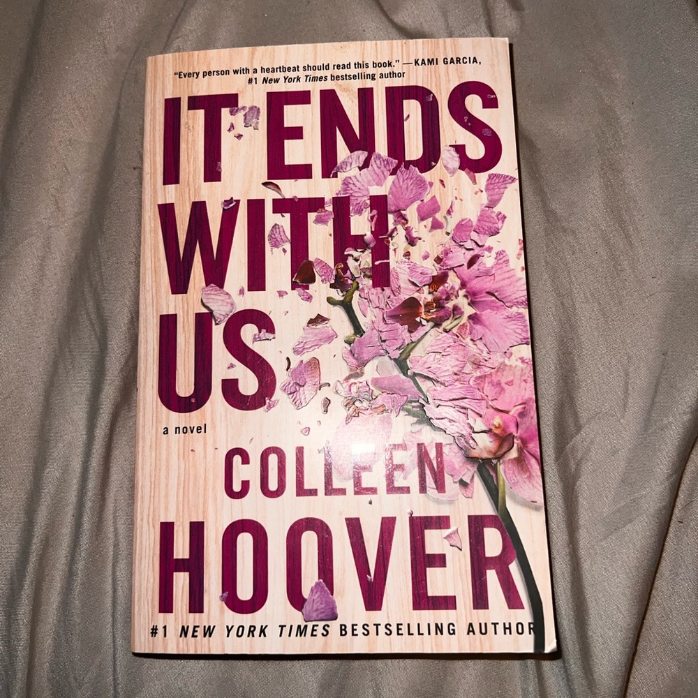 It Ends With Us by Colleen Hoover